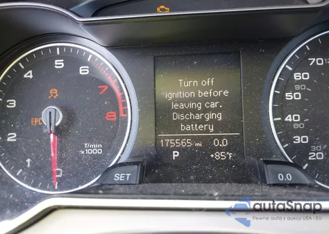 2013 Audi A4 2.0T Premium z USA, uszkodzony, nr VIN WAUAFAFL8DA162515